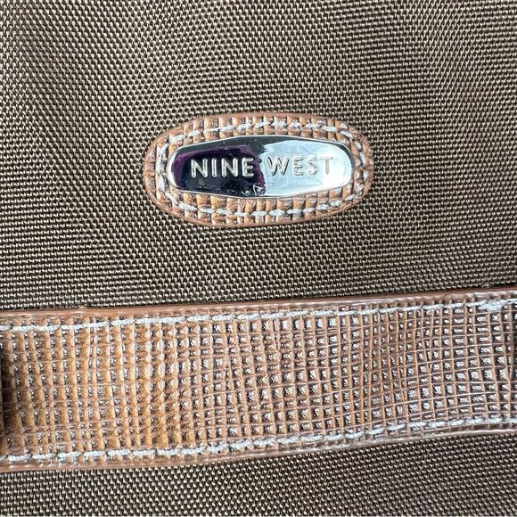 Nine West Travel Bag Brown/Bronze Carry On Overnighter Commuter - Picture 3 of 15